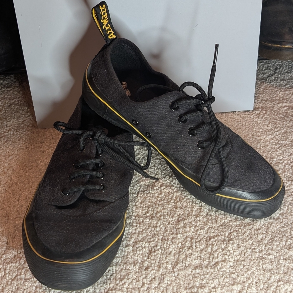Dr. Martens Sneakers